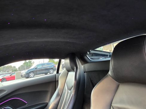 Used 2018 Audi R8 V10 w/ Premium Package image 12