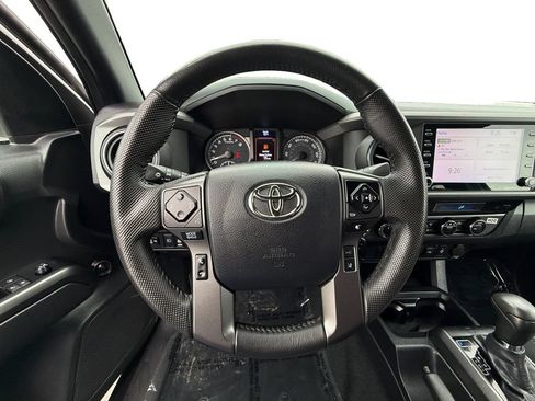 Used 2023 Toyota Tacoma TRD Sport AWD/4WD image 12