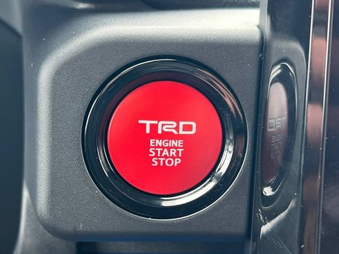 Used 2025 Toyota Tacoma TRD Sport w/ TRD Sport Upgrade Package AWD/4WD image 20