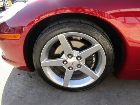 Used 2007 Chevrolet Corvette Coupe w/ Preferred Equipment Group image 10