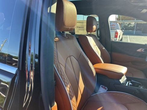 New 2026 Chrysler Pacifica Pinnacle image 25