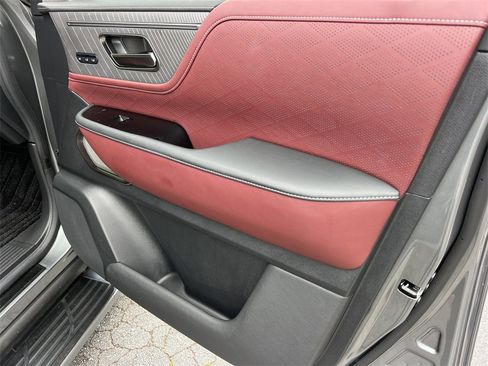 Used 2025 INFINITI QX80 Autograph w/ Premium Cargo Package image 12