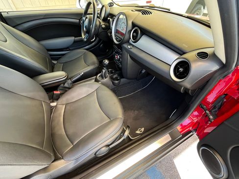 Used 2011 MINI Cooper Clubman image 12