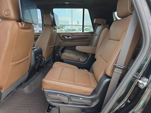 Used 2024 Chevrolet Tahoe High Country image 13