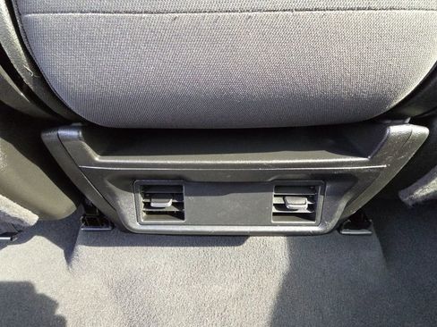 Used 2024 Chevrolet Silverado 3500 LT image 31