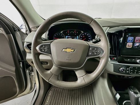 Used 2019 Chevrolet Traverse LT FWD image 13