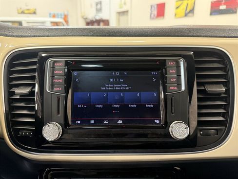 Used 2019 Volkswagen Beetle 2.0T Final Edition SEL FWD image 23