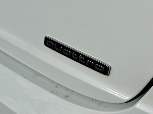 Used 2020 Audi Q8 Prestige image 21