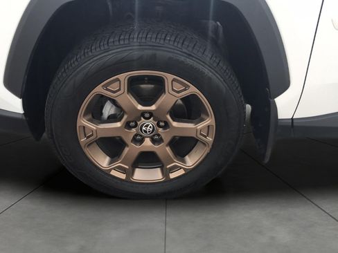 Used 2023 Toyota RAV4 AWD Hybrid image 4