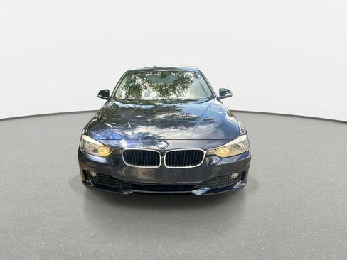 Used 2013 BMW 320i Sedan RWD image 4