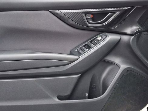 Used 2020 Subaru Crosstrek 2.0i Premium w/ Moonroof Package 2 image 14