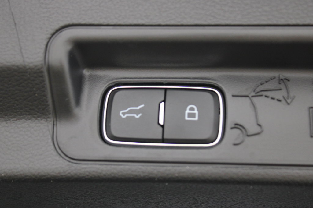 Used 2022 Ford Explorer Timberline w/ Timberline Technology Package AWD/4WD image 32