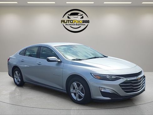 Used 2022 Chevrolet Malibu LS w/ Driver Confidence Package II FWD image 1