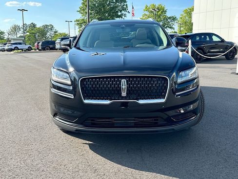 Used 2023 Lincoln Nautilus Reserve w/ Monochromatic Package AWD/4WD image 5