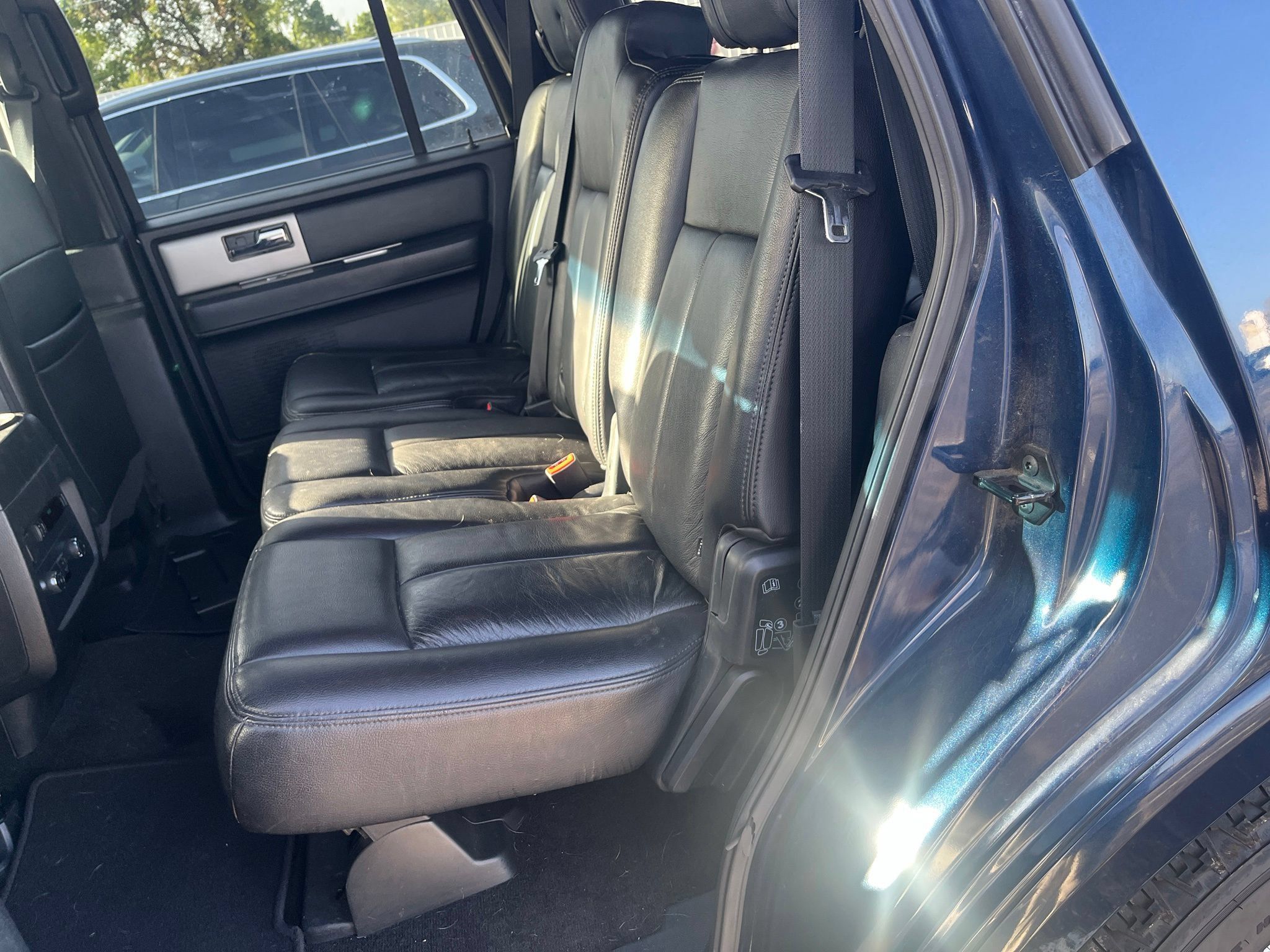 Used 2017 Ford Expedition XLT RWD image 9