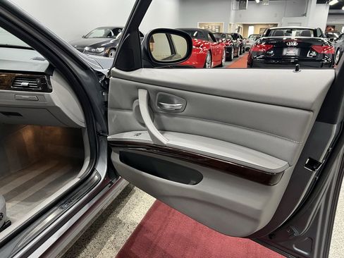 Used 2011 BMW 328i xDrive Sedan image 36