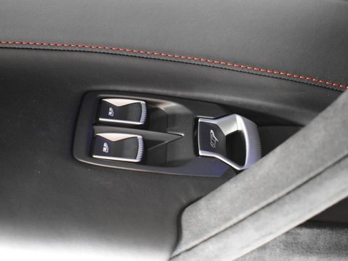 New 2026 McLaren 750S image 39