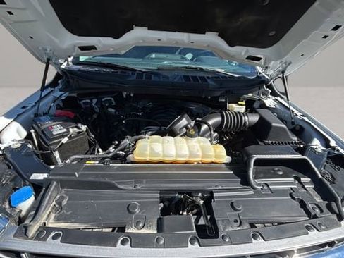 Used 2023 Ford F150 Lariat w/ Trailer Tow Package image 32