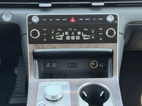 New 2026 Genesis GV80 2.5T Advanced AWD/4WD image 18