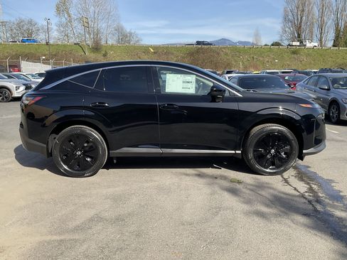 Used 2026 Nissan Murano SV image 2