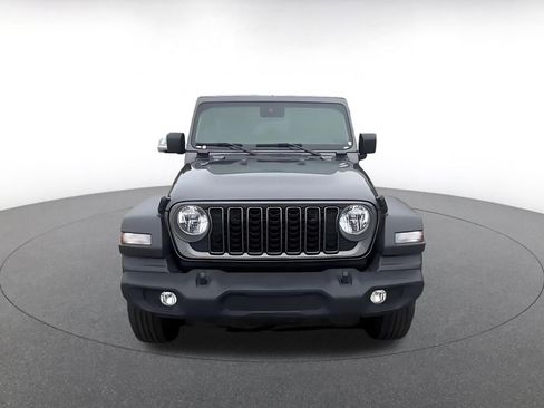 Used 2025 Jeep Wrangler Sport S image 5