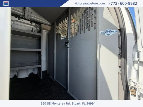 Used 2017 Chevrolet Express 2500 RWD image 20