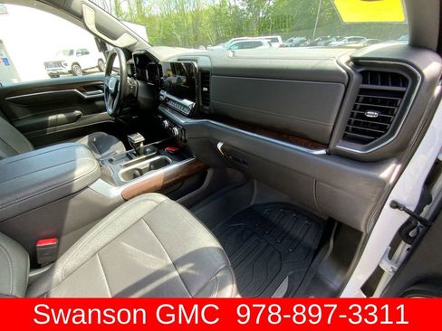 Used 2024 GMC Sierra 1500 SLT w/ SLT Premium Plus Package AWD/4WD image 31
