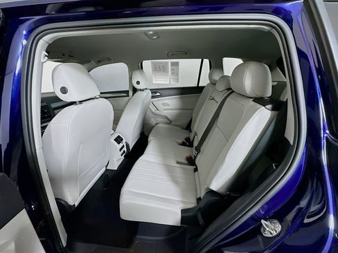 Used 2022 Volkswagen Tiguan SE image 26