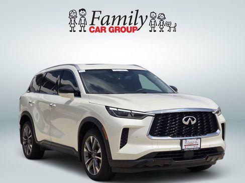 Used 2023 INFINITI QX60 Luxe w/ Performance Audio Package FWD image 2