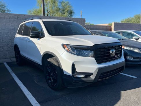 Used 2024 Honda Passport Black Edition image 5