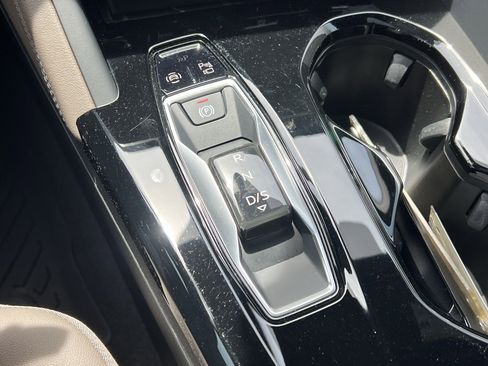Used 2025 Audi Q5 Premium w/ Convenience Package AWD/4WD image 26