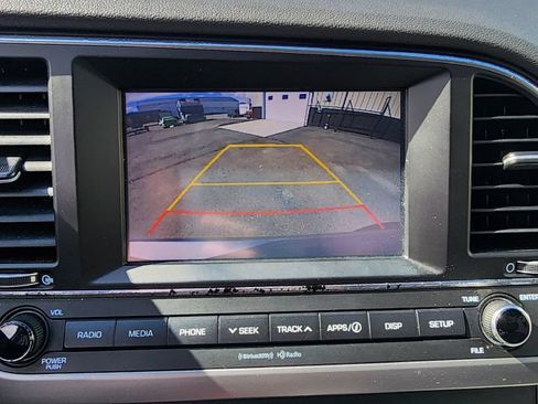 Used 2017 Hyundai Elantra SE FWD image 13