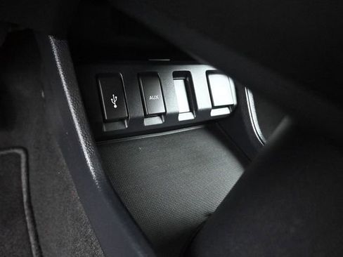 Used 2018 Honda HR-V LX image 18