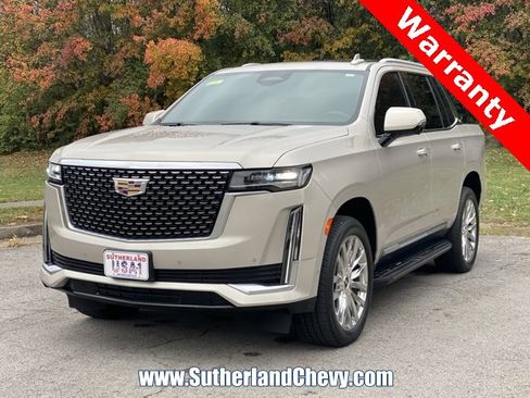 Used 2021 Cadillac Escalade Premium Luxury w/ LPO, Illumination Package image 3