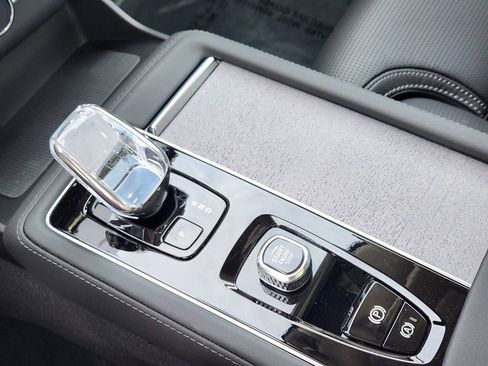 New 2026 Volvo XC90 B6 Ultra w/ Protection Package image 11