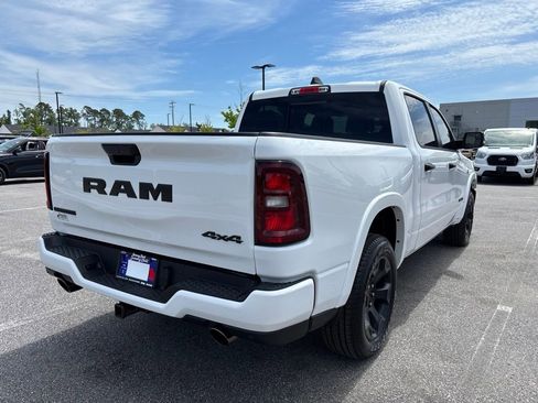Used 2026 RAM 1500 4x4 Crew Cab image 23