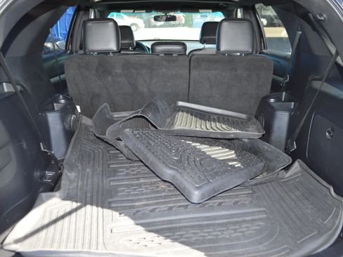 Used 2016 Ford Explorer XLT w/ Equipment Group 202A AWD/4WD image 15