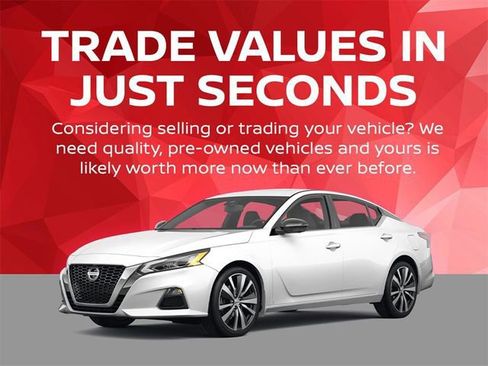 Used 2025 Nissan Versa SV w/ Trunk Package image 9