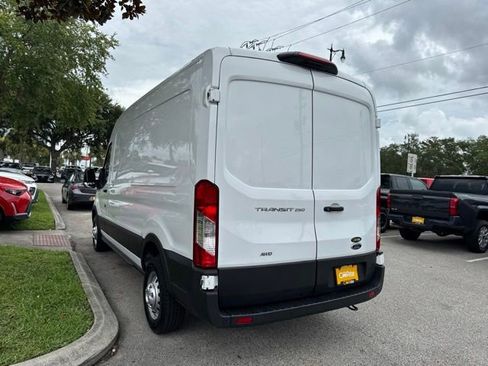 Used 2023 Ford Transit 250 Medium Roof AWD w/ Load Area Protection Package image 5