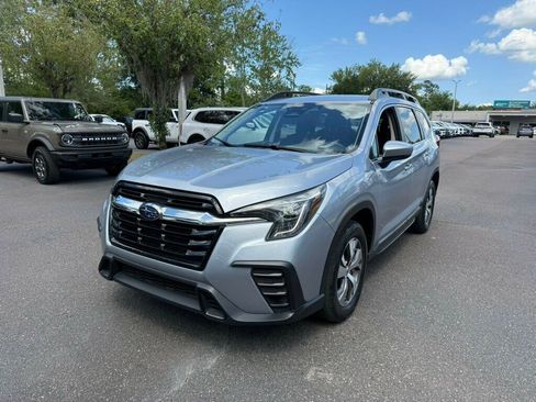 Used 2025 Subaru Ascent Premium AWD/4WD image 1