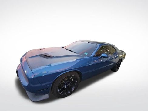 Used 2020 Dodge Challenger GT RWD image 2