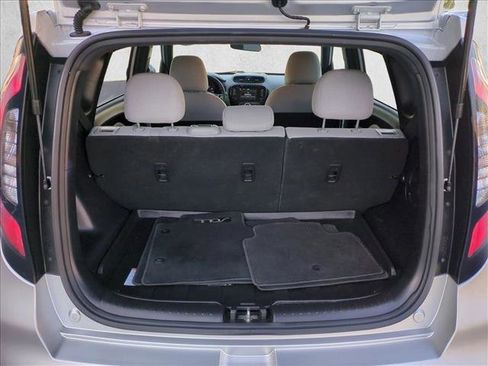 Used 2019 Kia Soul w/ Convenience Package image 6