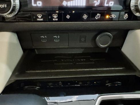 New 2026 Mitsubishi Outlander SE FWD image 16