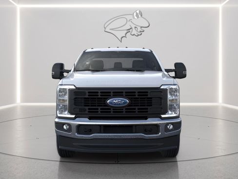 New 2026 Ford F350 XL w/ XL Chrome Package AWD/4WD image 6