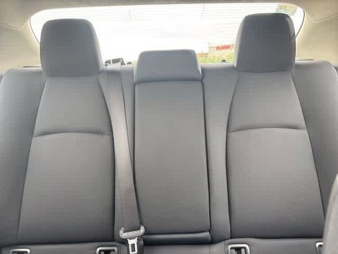 Used 2023 Toyota Corolla LE image 21