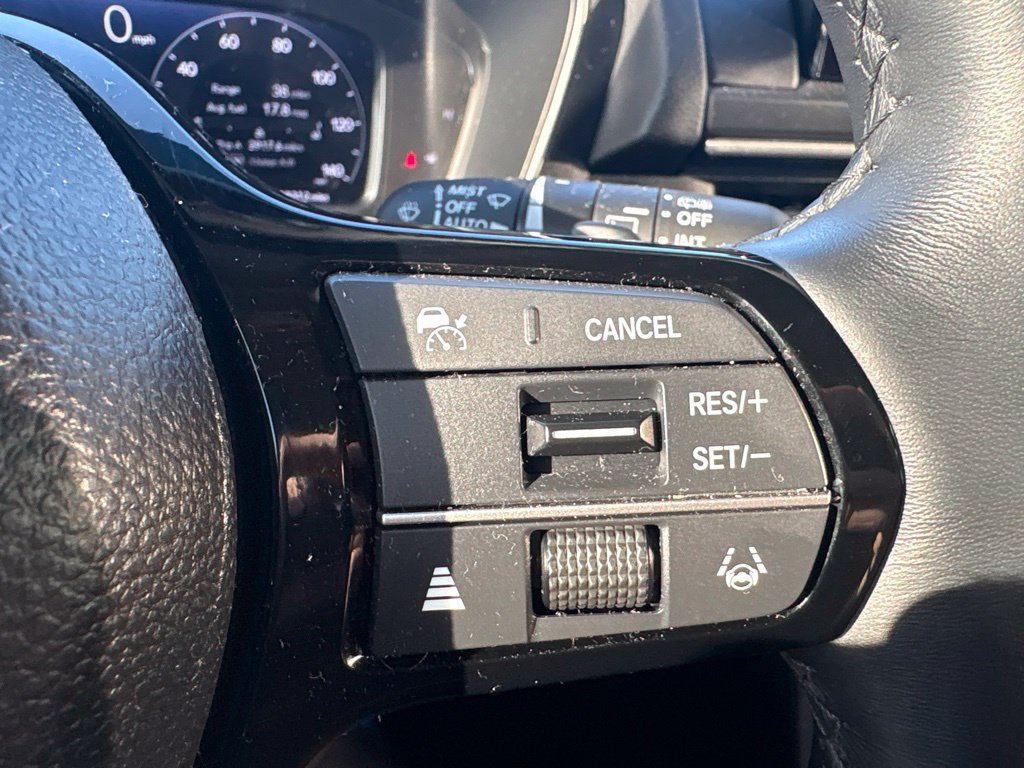 Used 2025 Honda Pilot Elite image 16