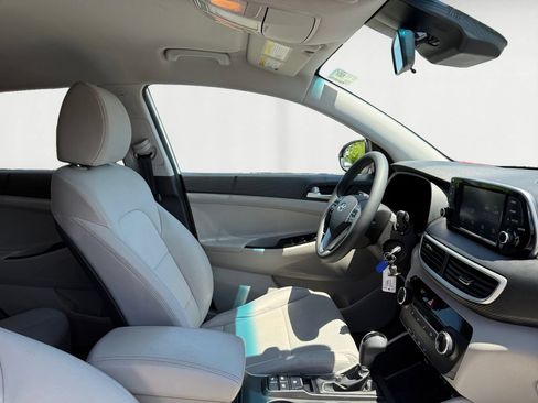 Used 2020 Hyundai Tucson SE AWD/4WD image 16