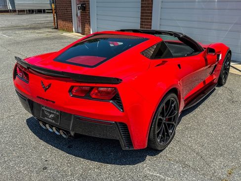 Used 2019 Chevrolet Corvette Grand Sport w/ Carbon Flash Badge Package RWD image 24