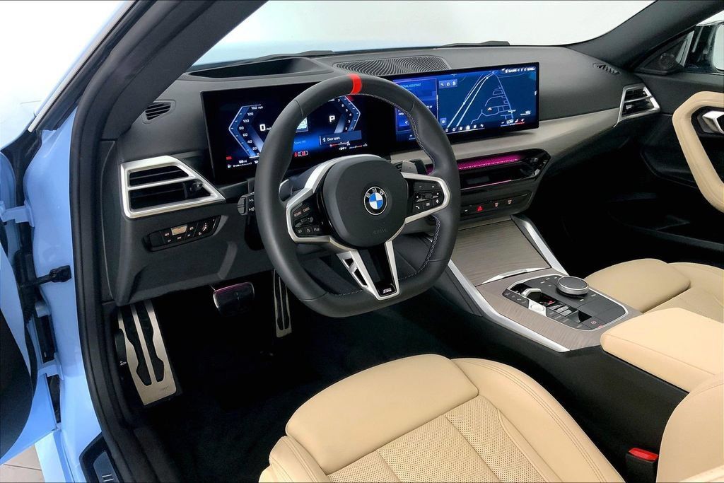 Used 2025 BMW M240i xDrive Coupe AWD/4WD image 21