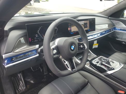 New 2026 BMW 760i xDrive w/ Executive Package AWD/4WD image 8